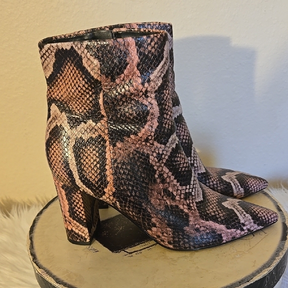 Pink and Black Ankle Booties with Chunky Heel - Picture 5 of 11